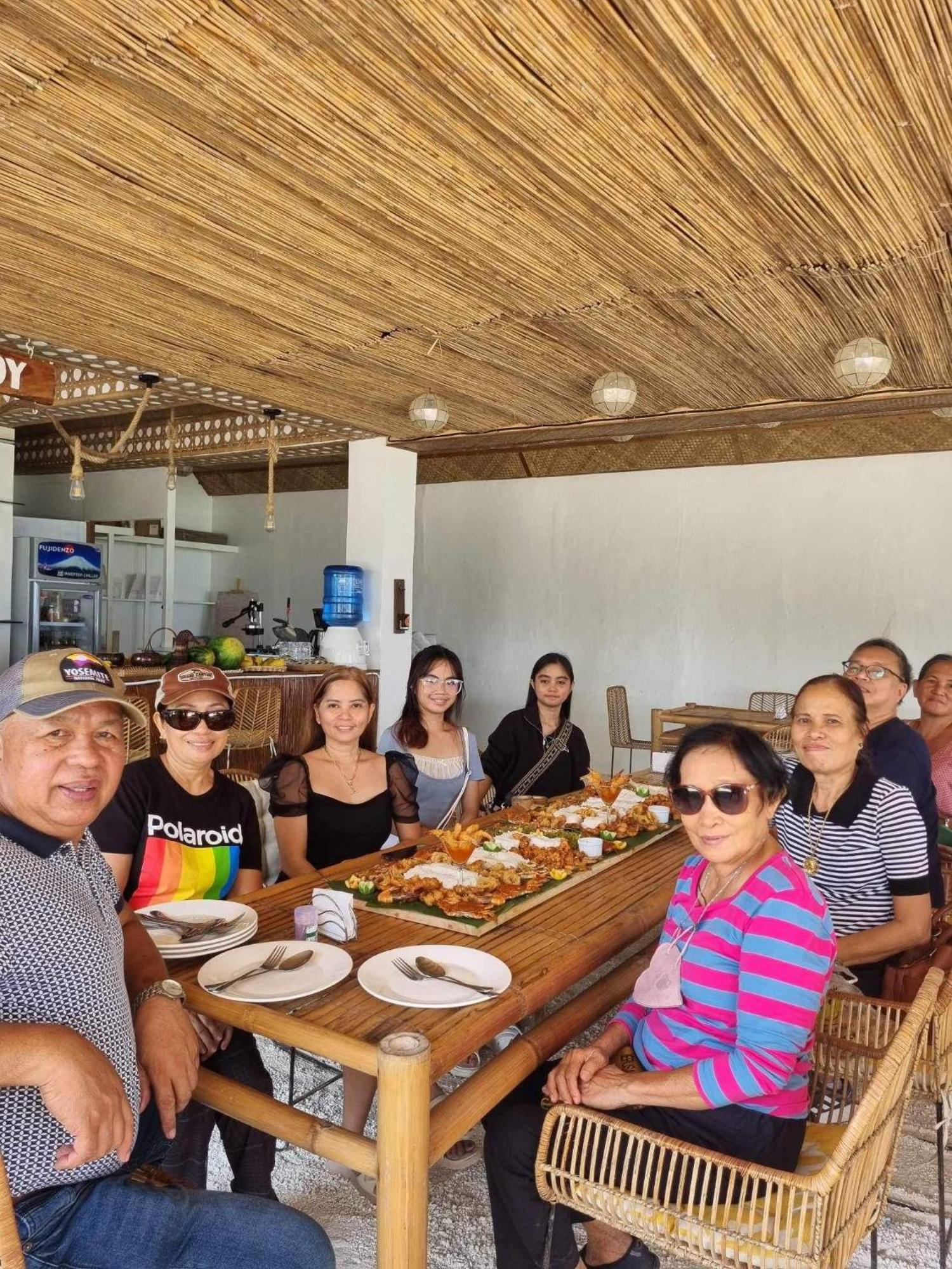 On Board Panglao Beach Hostel & Resort With Free Motorbike Dao  Екстер'єр фото
