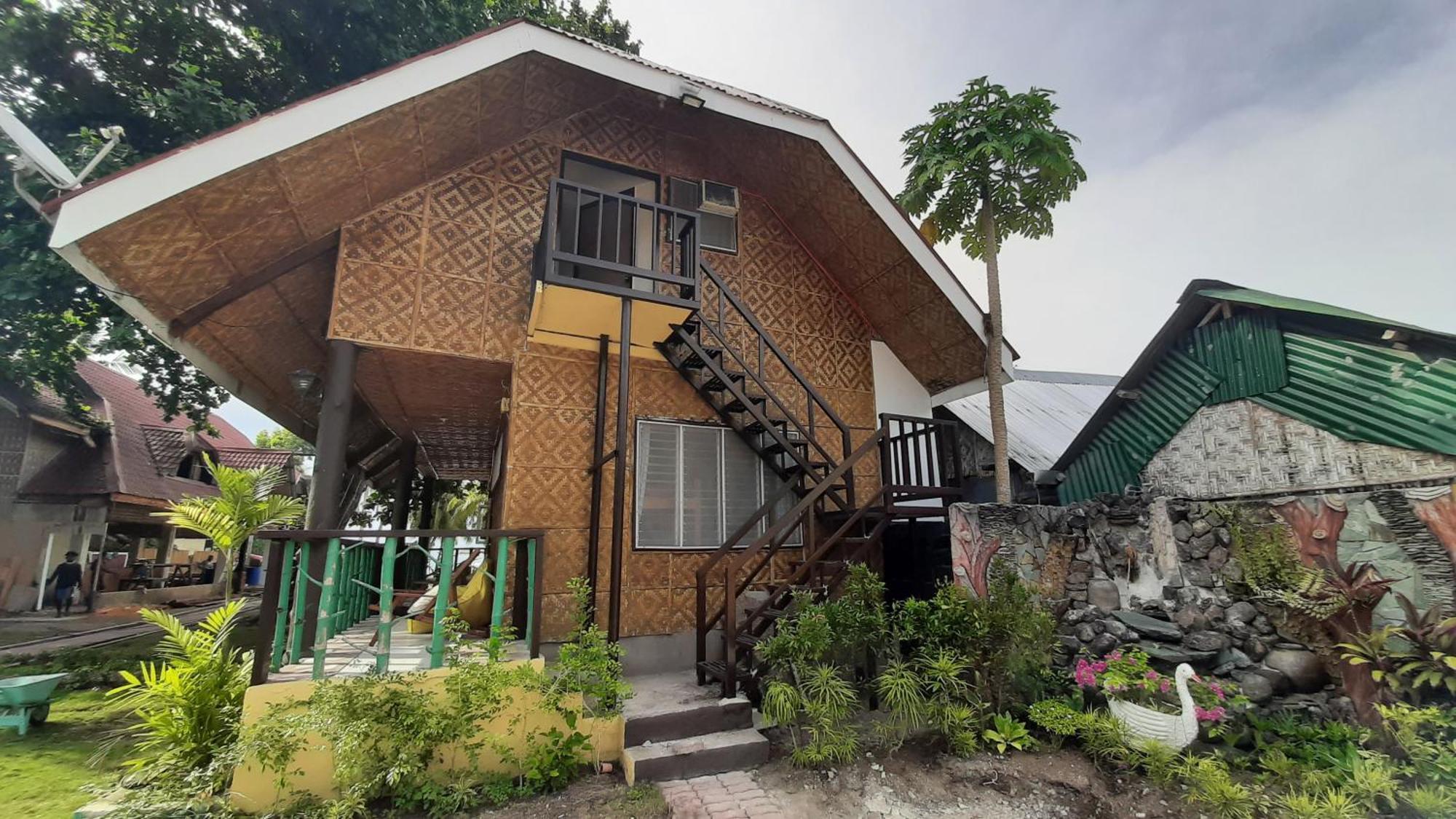 On Board Panglao Beach Hostel & Resort With Free Motorbike Dao  Екстер'єр фото